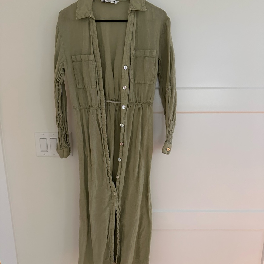 Green linen Zara dress
